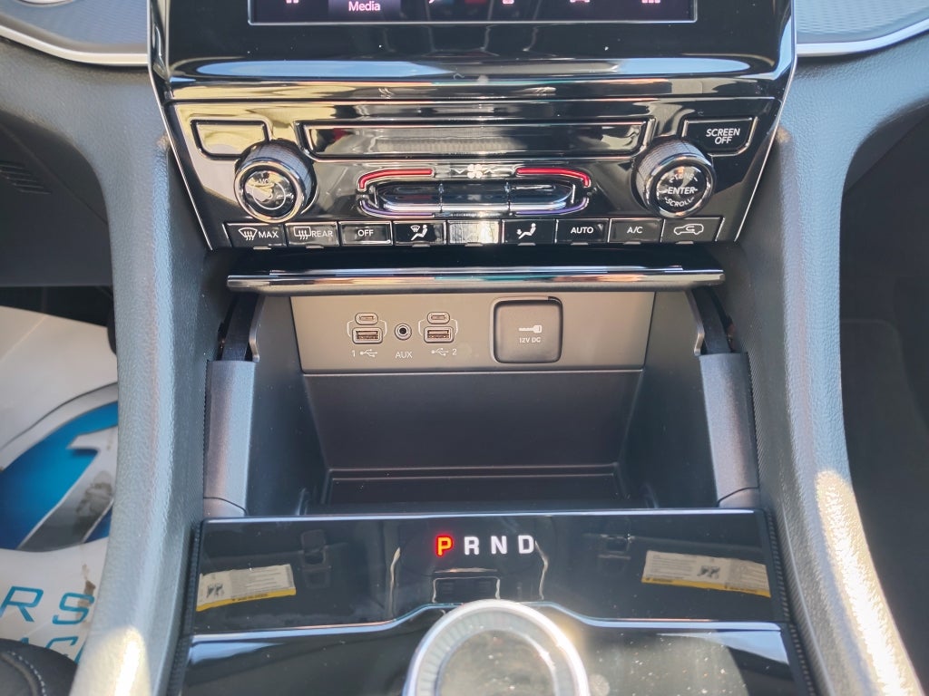 2025 Jeep Grand Cherokee L GRAND CHEROKEE L LAREDO X 4X4