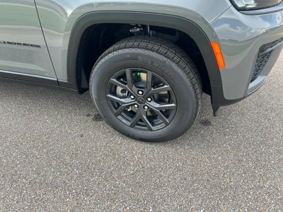 2027 Jeep Grand Cherokee L GRAND CHEROKEE L LAREDO ALTITUDE 4X4
