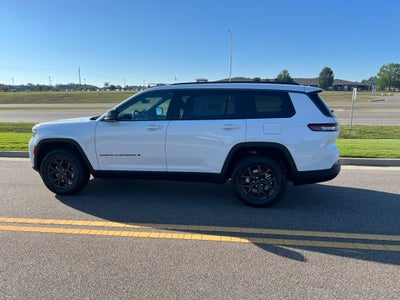 2027 Jeep Grand Cherokee L GRAND CHEROKEE L LAREDO ALTITUDE 4X4