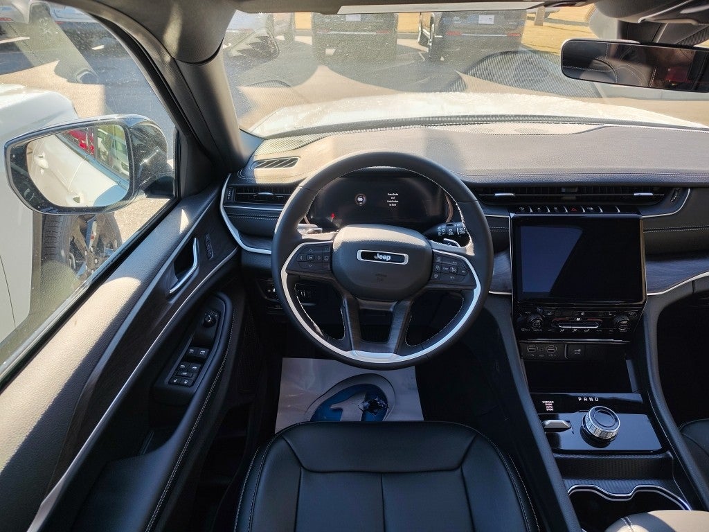 2025 Jeep Grand Cherokee L GRAND CHEROKEE L LIMITED 4X4