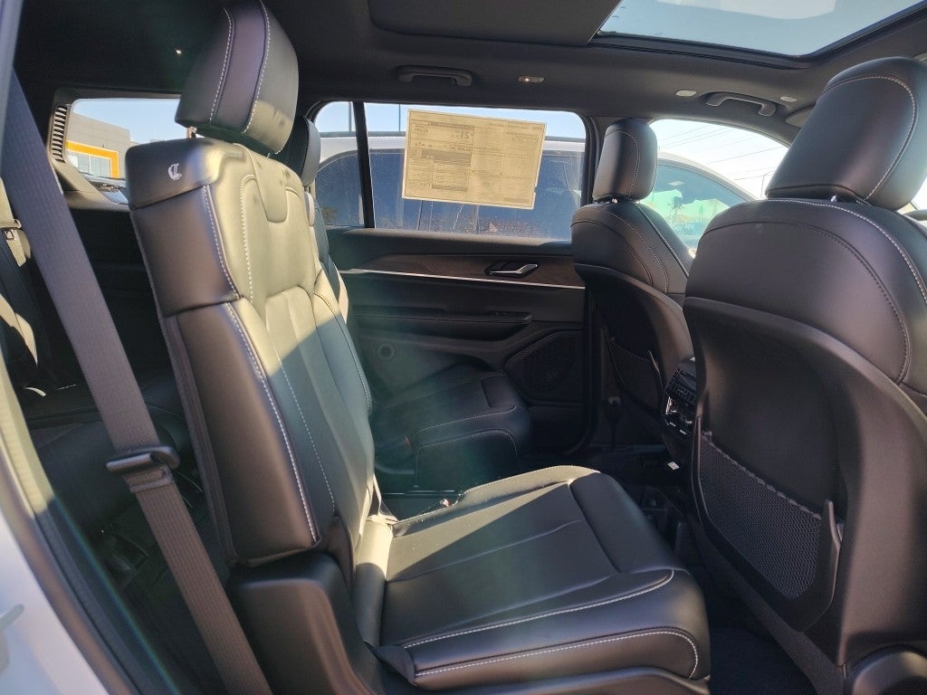 2025 Jeep Grand Cherokee L GRAND CHEROKEE L LIMITED 4X4