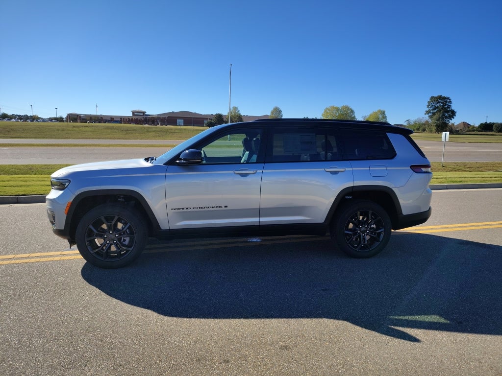 2025 Jeep Grand Cherokee L GRAND CHEROKEE L LIMITED 4X4