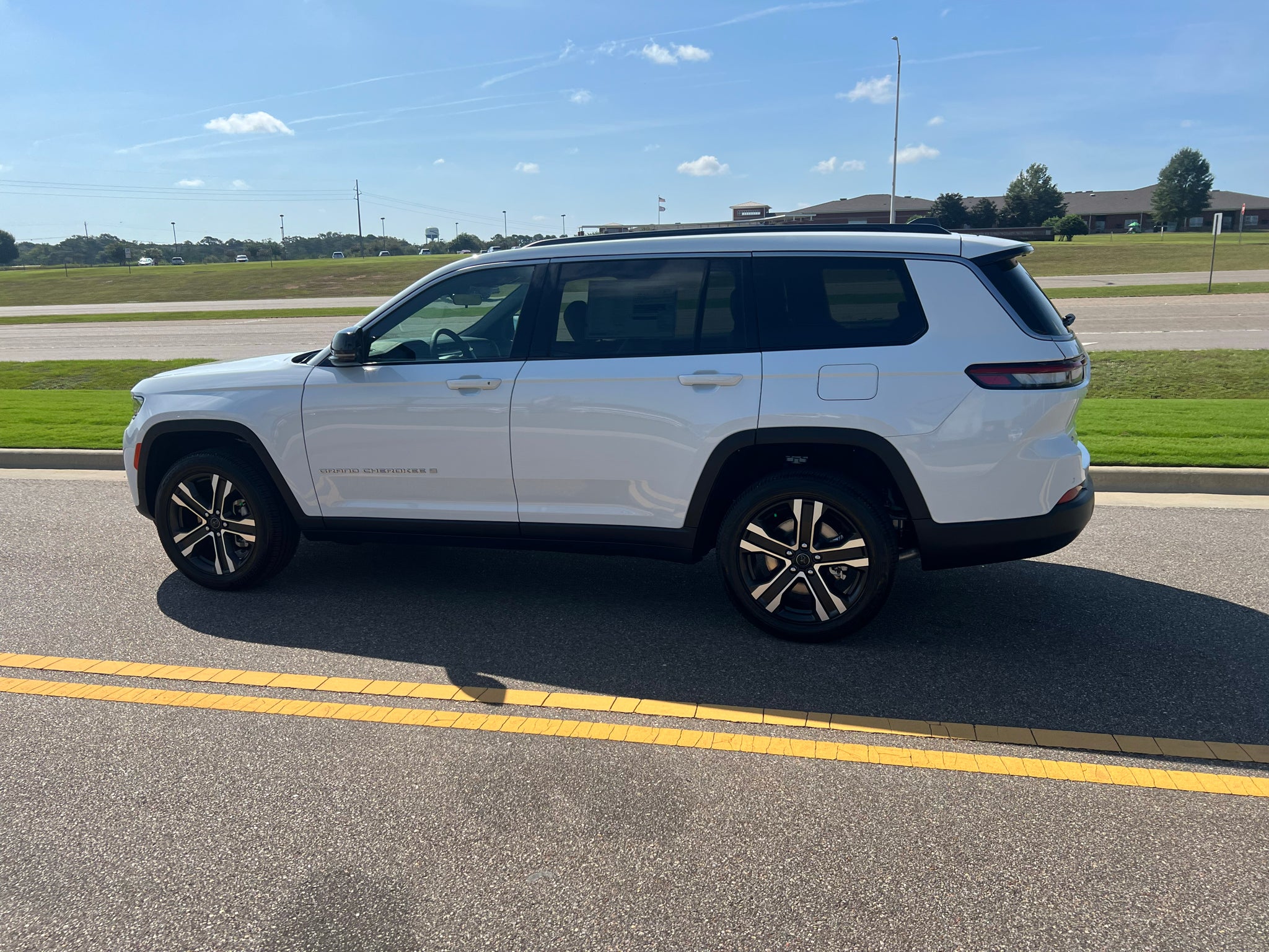 2027 Jeep Grand Cherokee L GRAND CHEROKEE L LIMITED 4X4