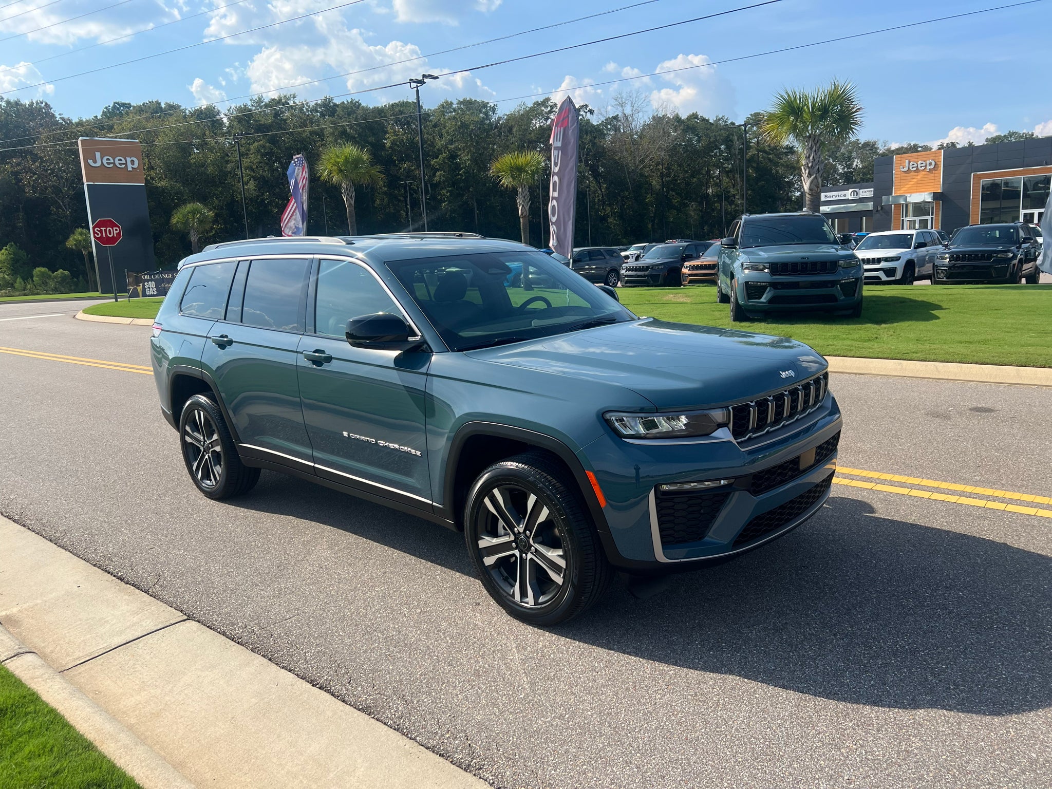 2027 Jeep Grand Cherokee L Limited