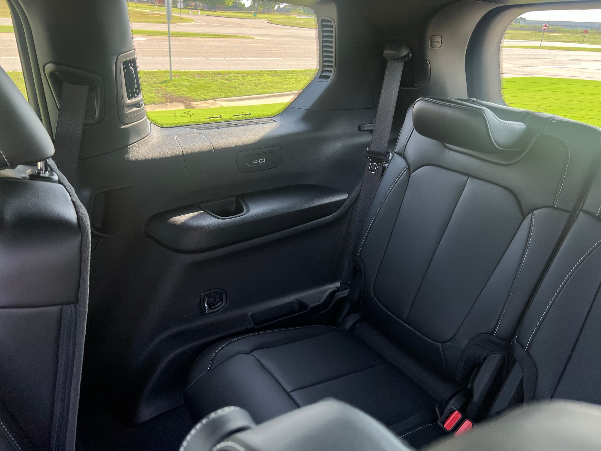 2027 Jeep Grand Cherokee L GRAND CHEROKEE L LIMITED 4X4