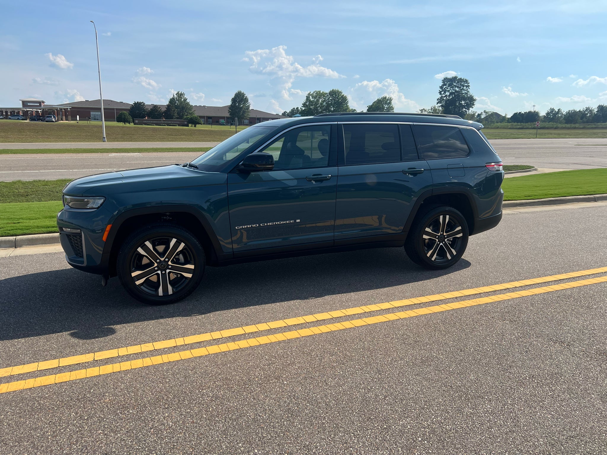 2027 Jeep Grand Cherokee L Limited