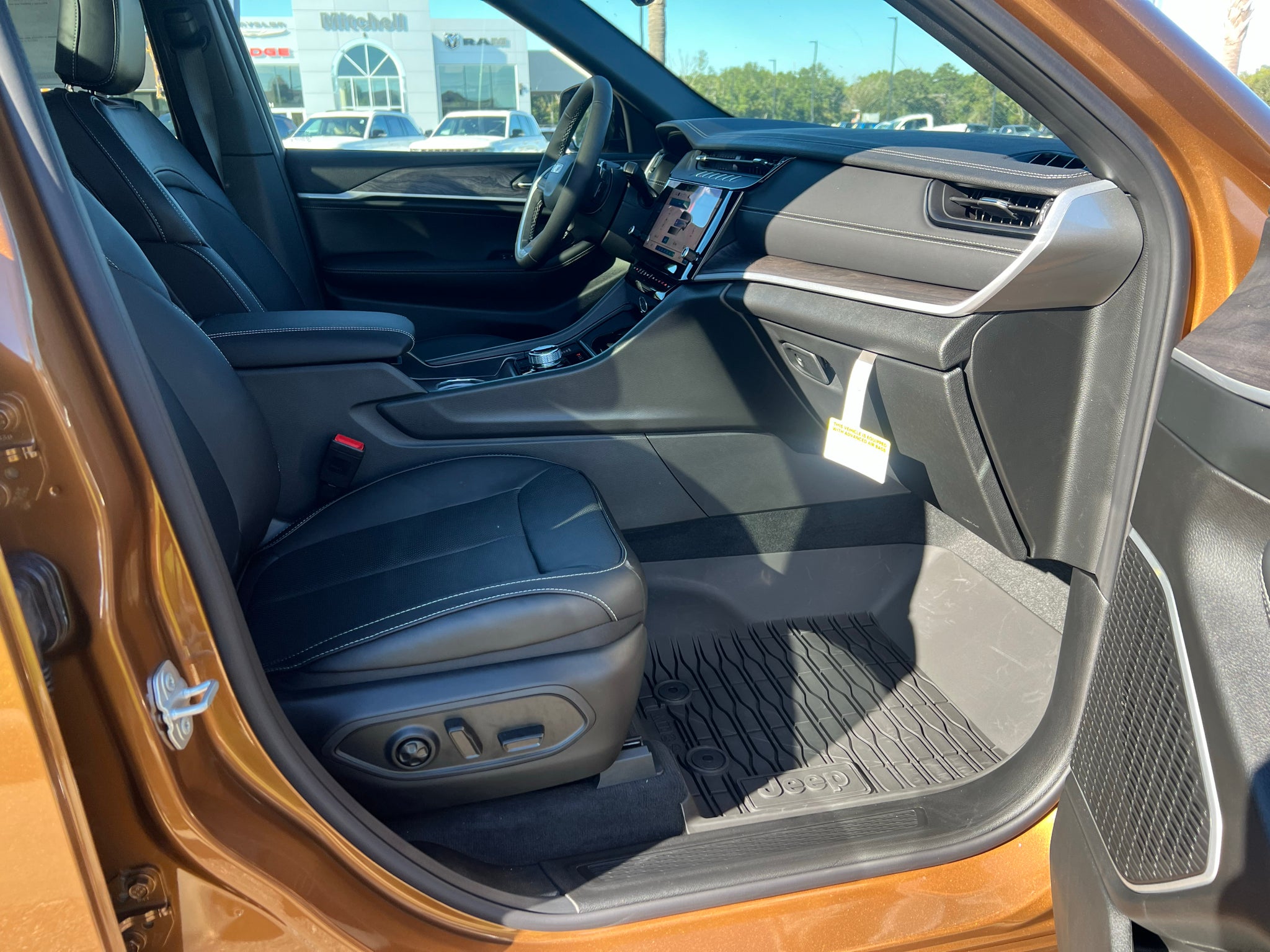 2027 Jeep Grand Cherokee L GRAND CHEROKEE L LIMITED RESERVE 4X4