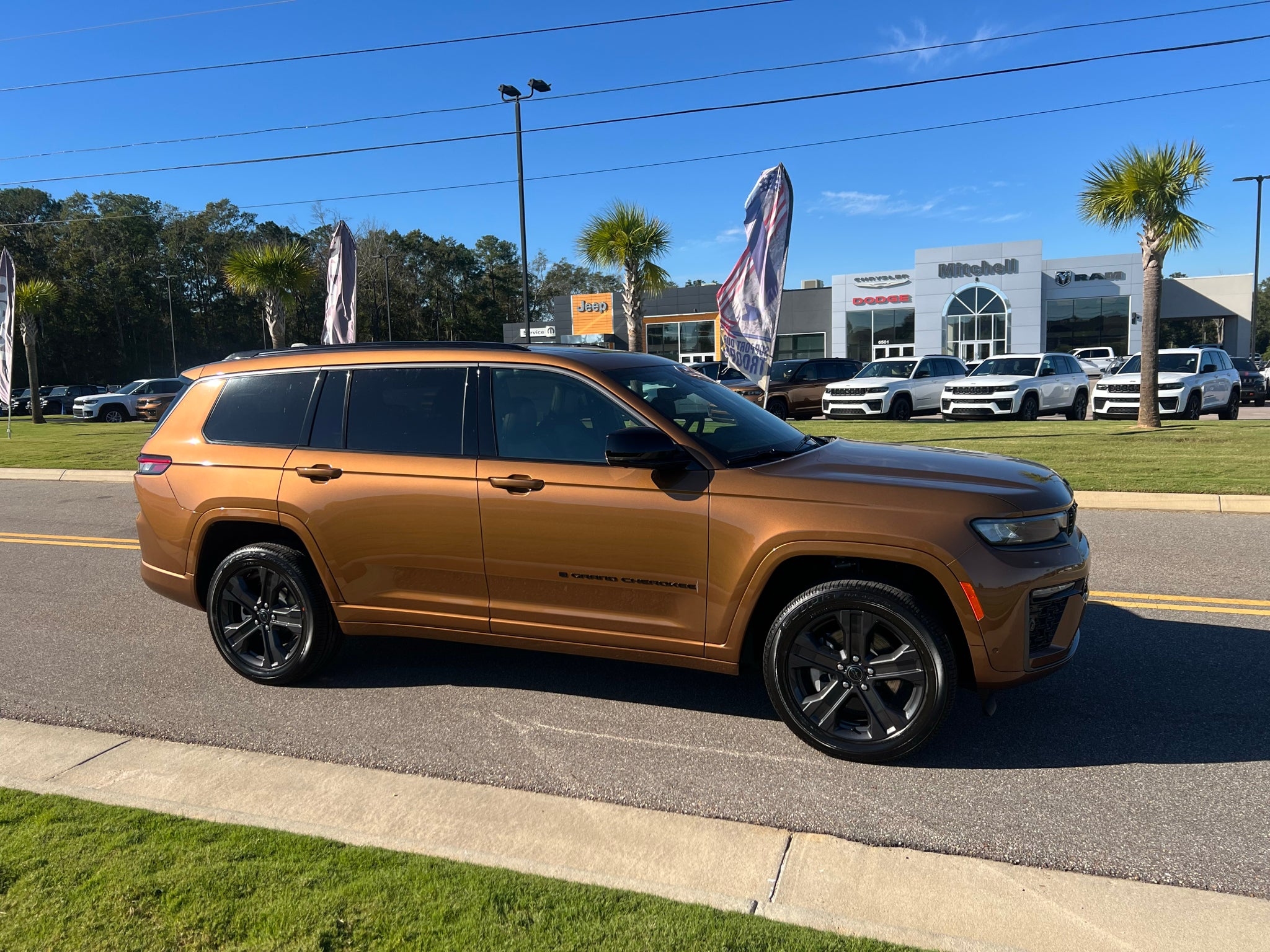 2027 Jeep Grand Cherokee L GRAND CHEROKEE L LIMITED RESERVE 4X4