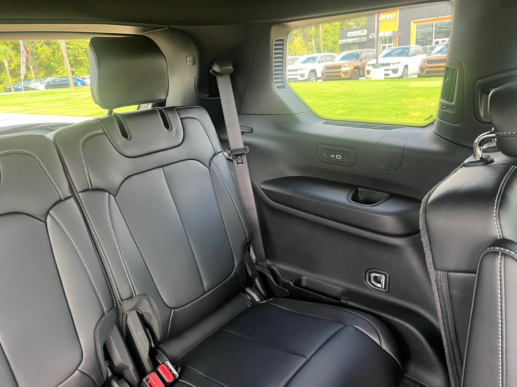 2027 Jeep Grand Cherokee L Limited