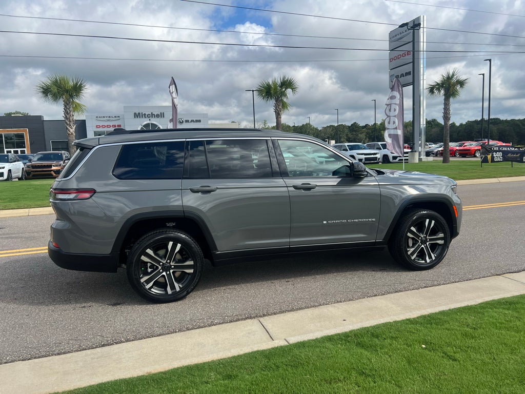2027 Jeep Grand Cherokee L Limited