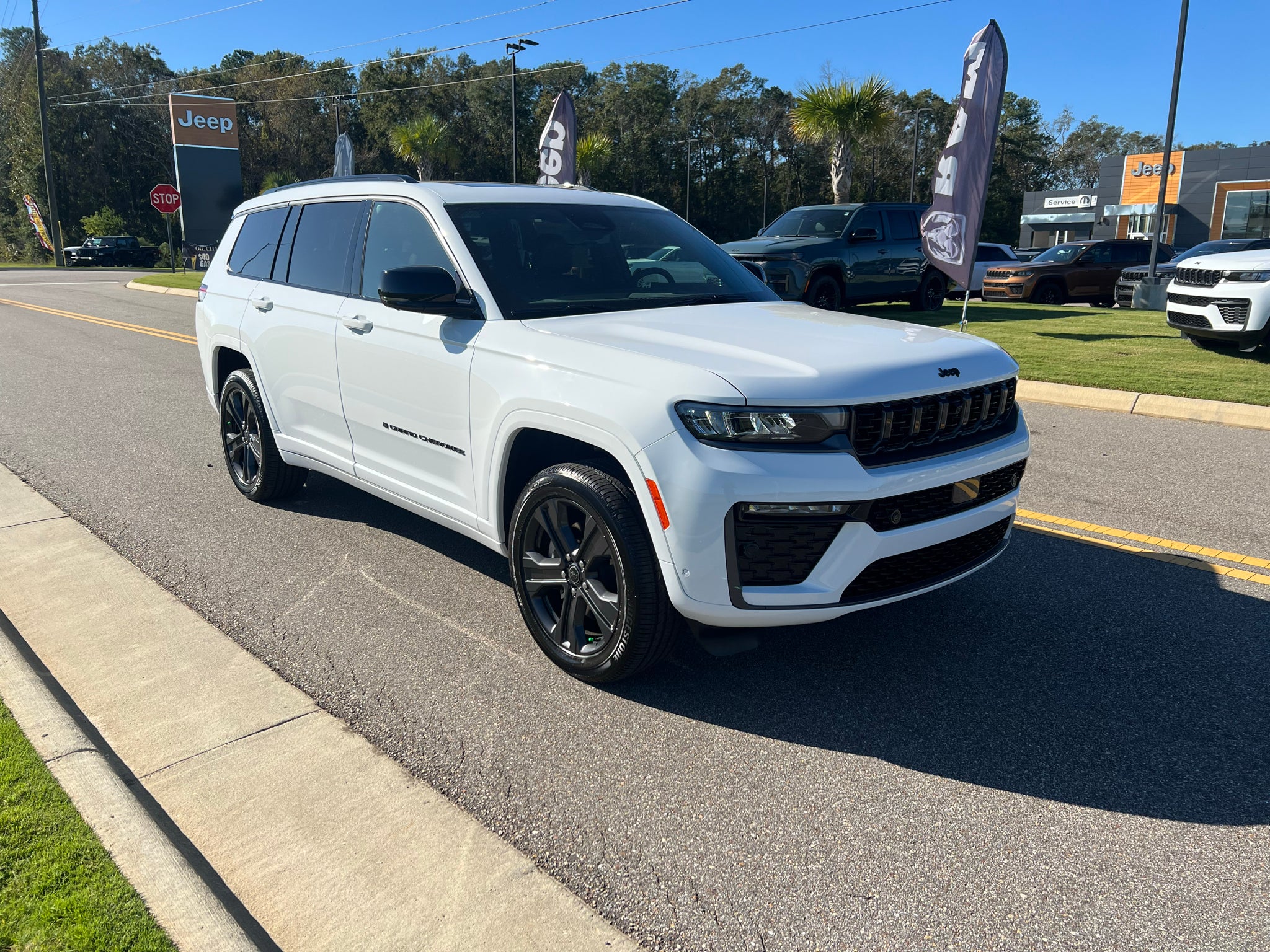 2027 Jeep Grand Cherokee L