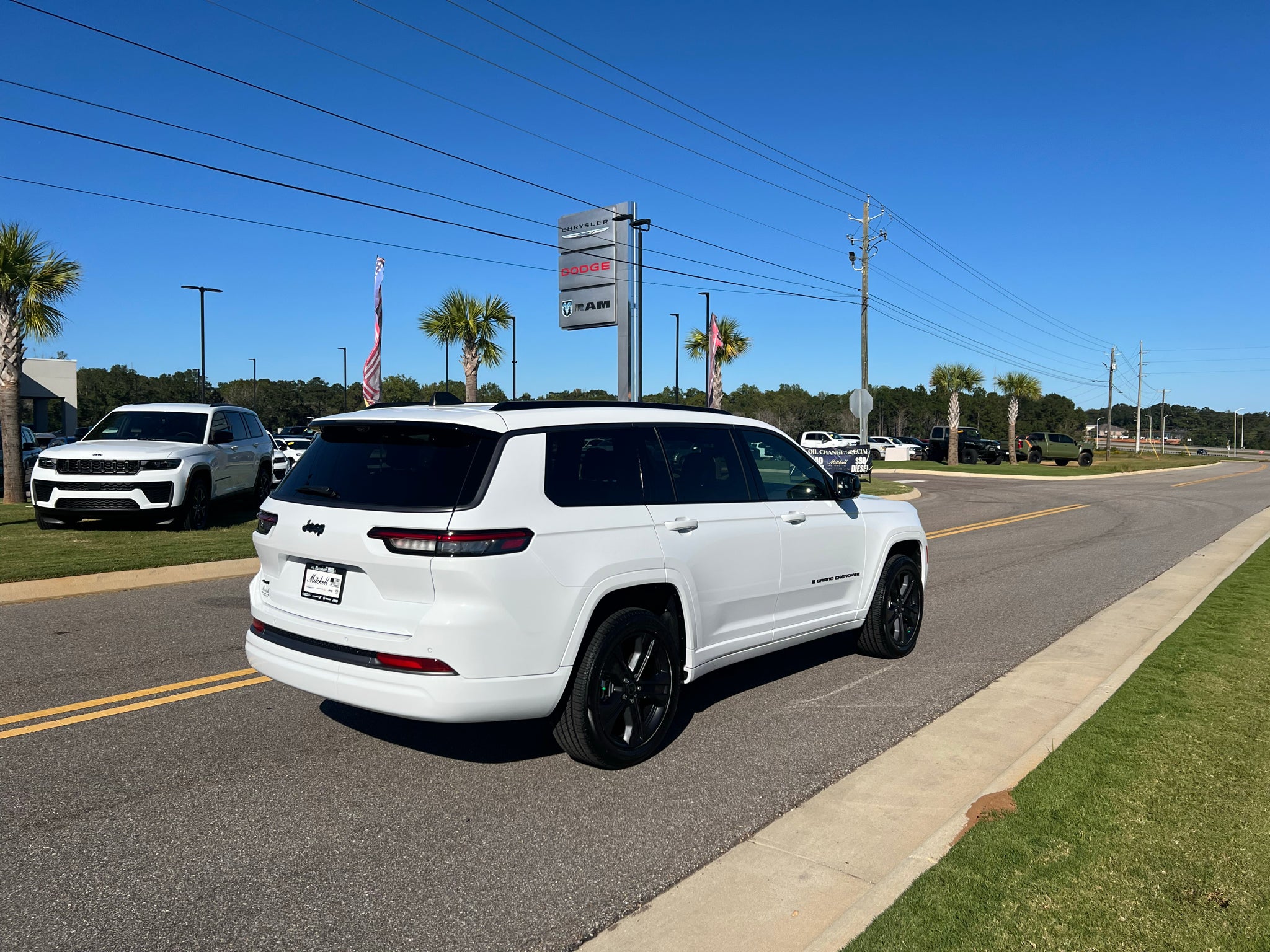 2027 Jeep Grand Cherokee L GRAND CHEROKEE L LIMITED RESERVE 4X4