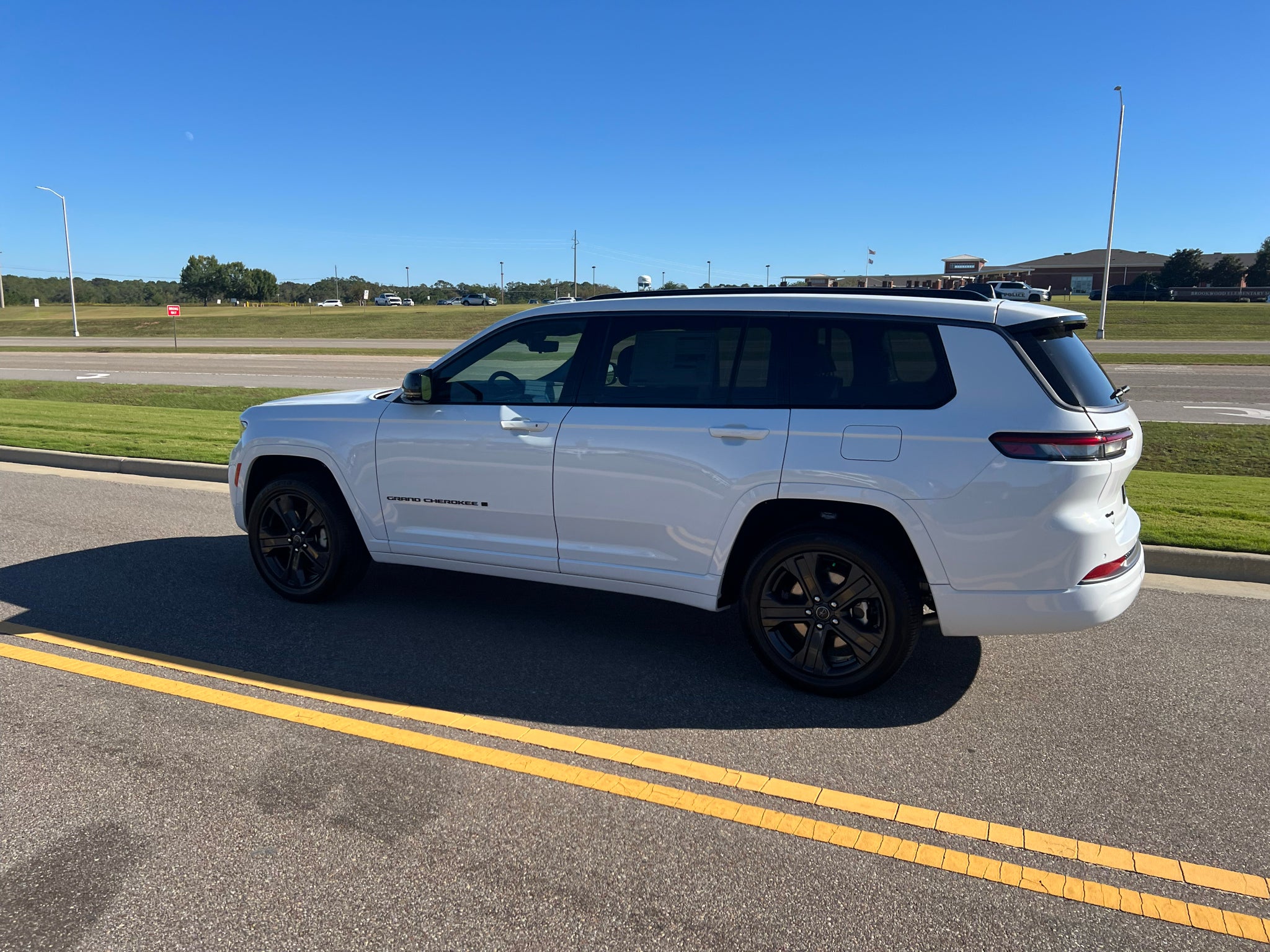 2027 Jeep Grand Cherokee L GRAND CHEROKEE L LIMITED RESERVE 4X4