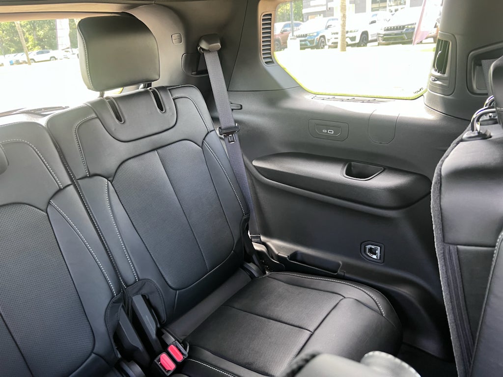 2026 Jeep Grand Cherokee L GRAND CHEROKEE L LIMITED RESERVE 4X4