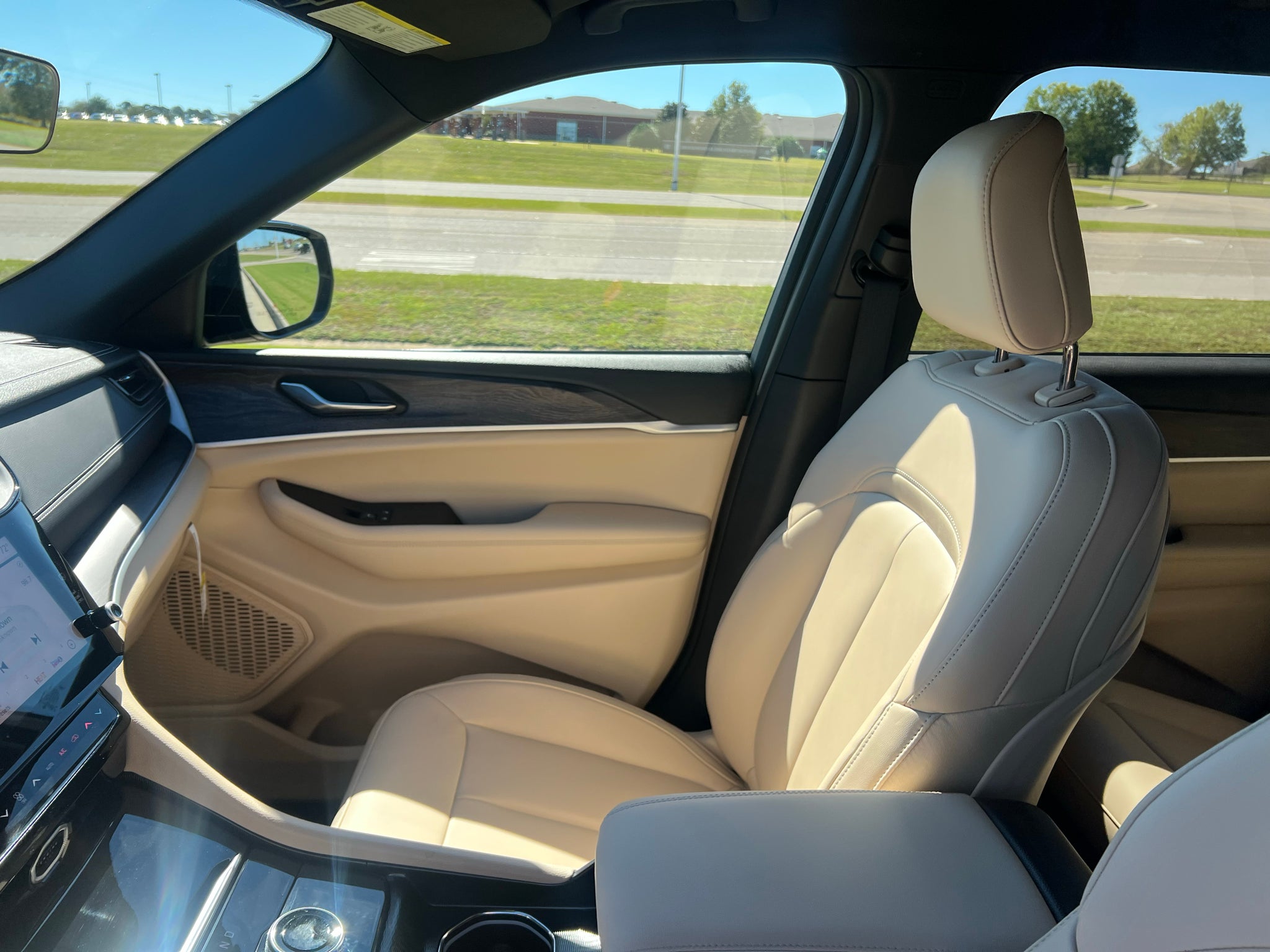 2027 Jeep Grand Cherokee L GRAND CHEROKEE L LIMITED 4X4