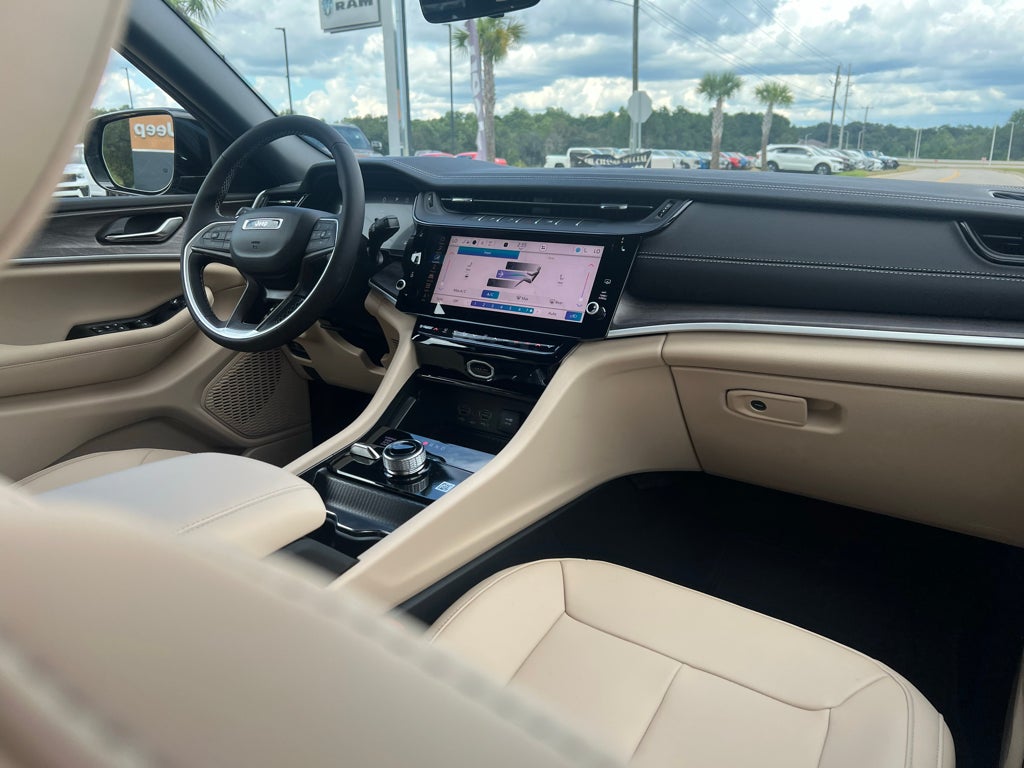 2027 Jeep Grand Cherokee L Limited