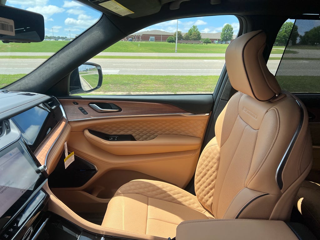 2026 Jeep Grand Cherokee L GRAND CHEROKEE L SUMMIT 4X4