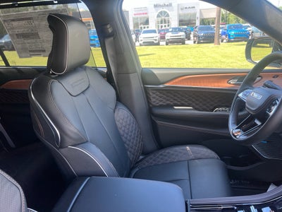 2026 Jeep Grand Cherokee L GRAND CHEROKEE L SUMMIT 4X4