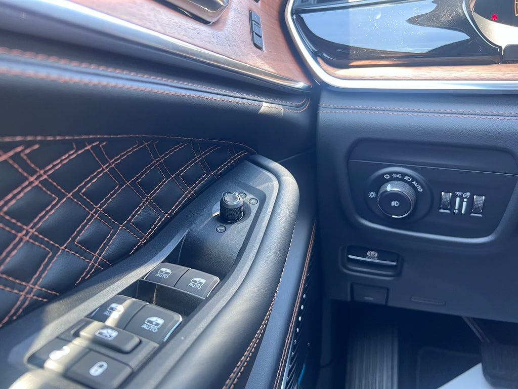 2026 Jeep Grand Cherokee L GRAND CHEROKEE L SUMMIT 4X4