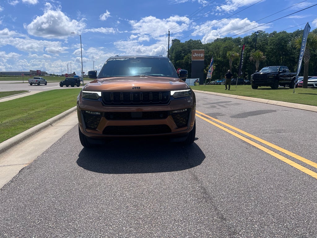 2026 Jeep Grand Cherokee L GRAND CHEROKEE L SUMMIT 4X4