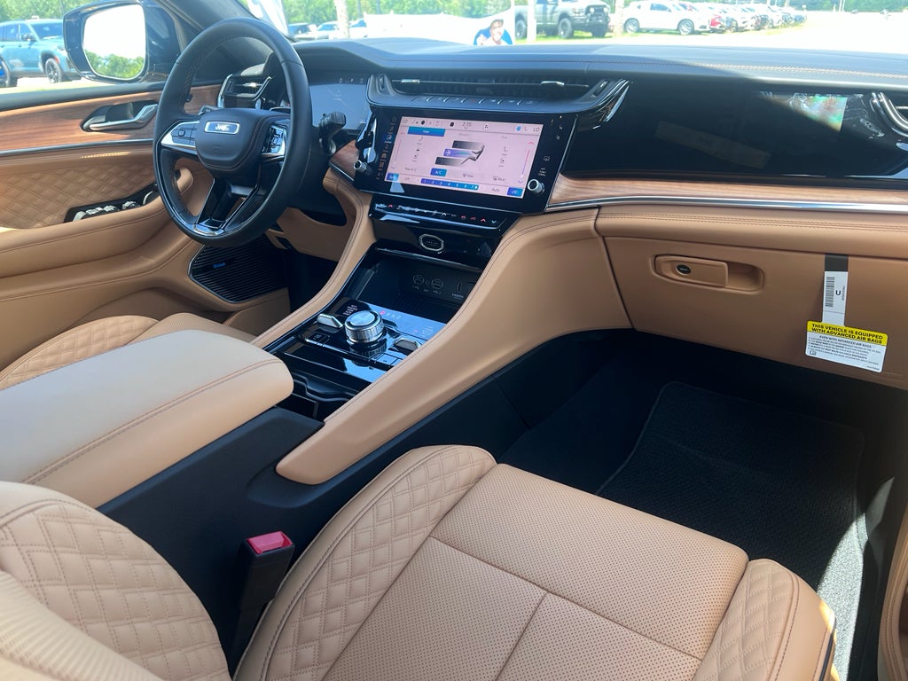 2026 Jeep Grand Cherokee L GRAND CHEROKEE L SUMMIT 4X4