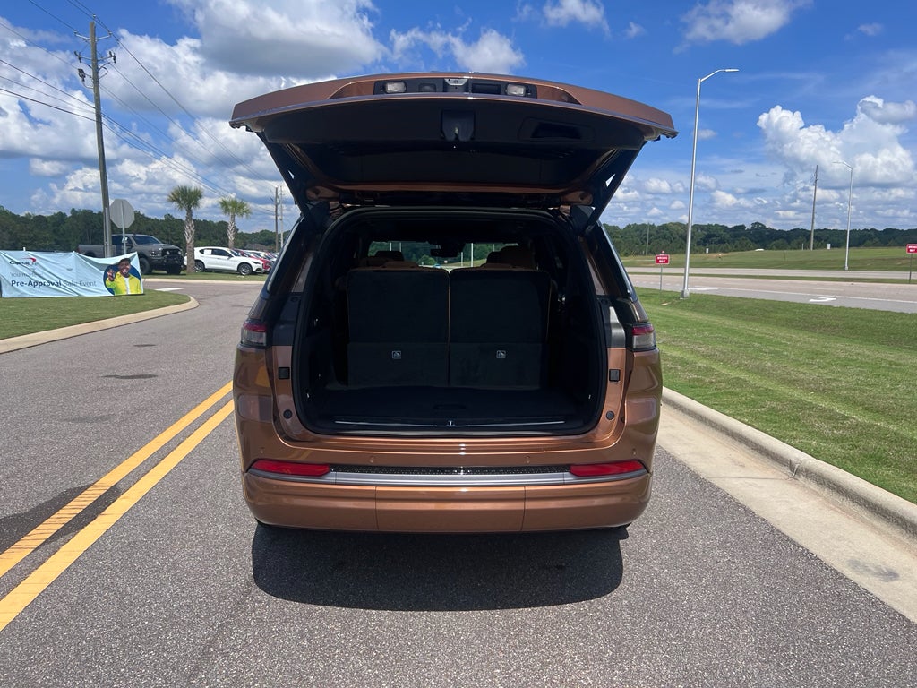 2026 Jeep Grand Cherokee L GRAND CHEROKEE L SUMMIT 4X4