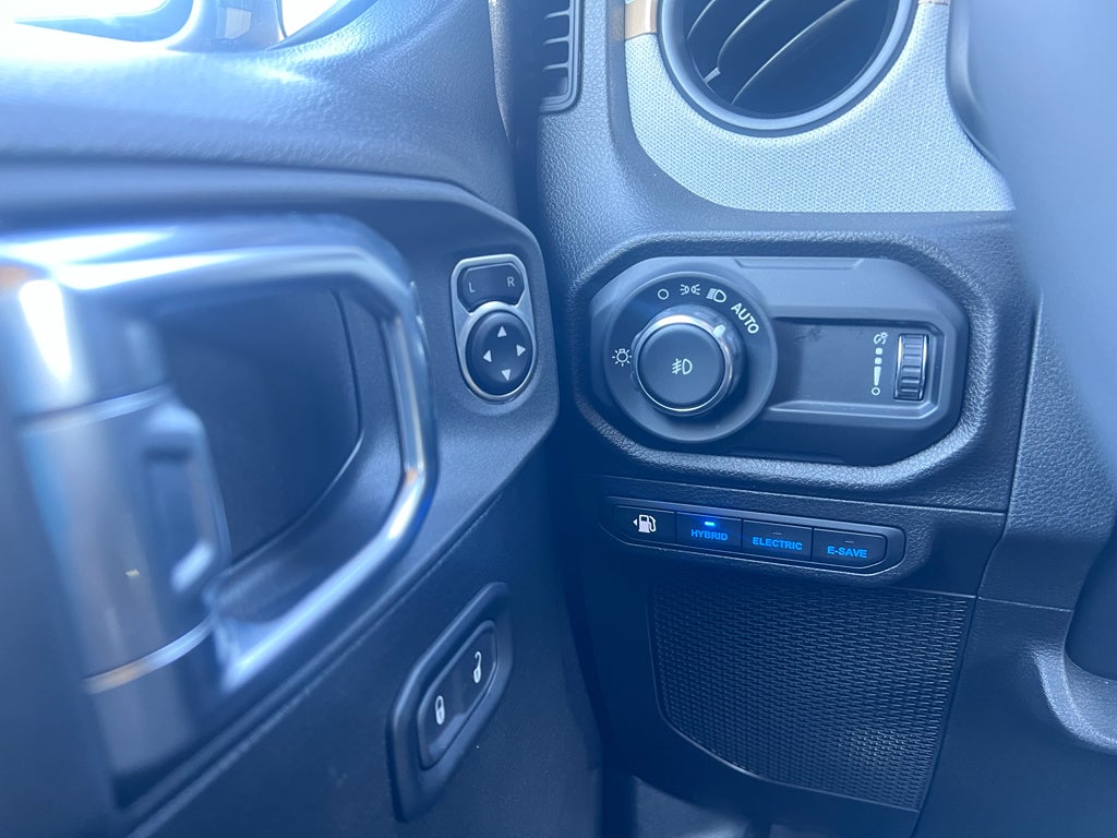 2025 Jeep Wrangler 4xe Willys 4xe