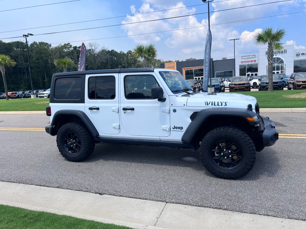 2025 Jeep Wrangler 4xe Willys