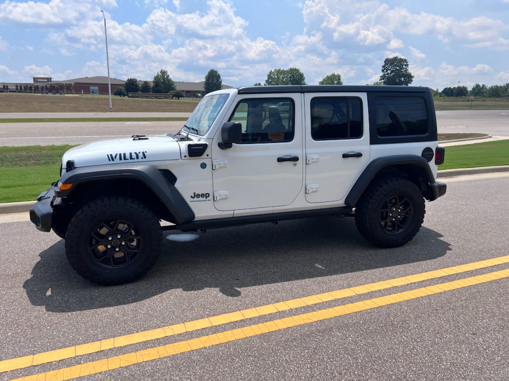 2025 Jeep Wrangler 4xe Willys