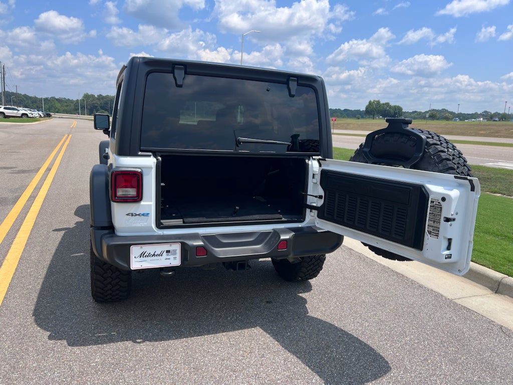2025 Jeep Wrangler 4xe Willys