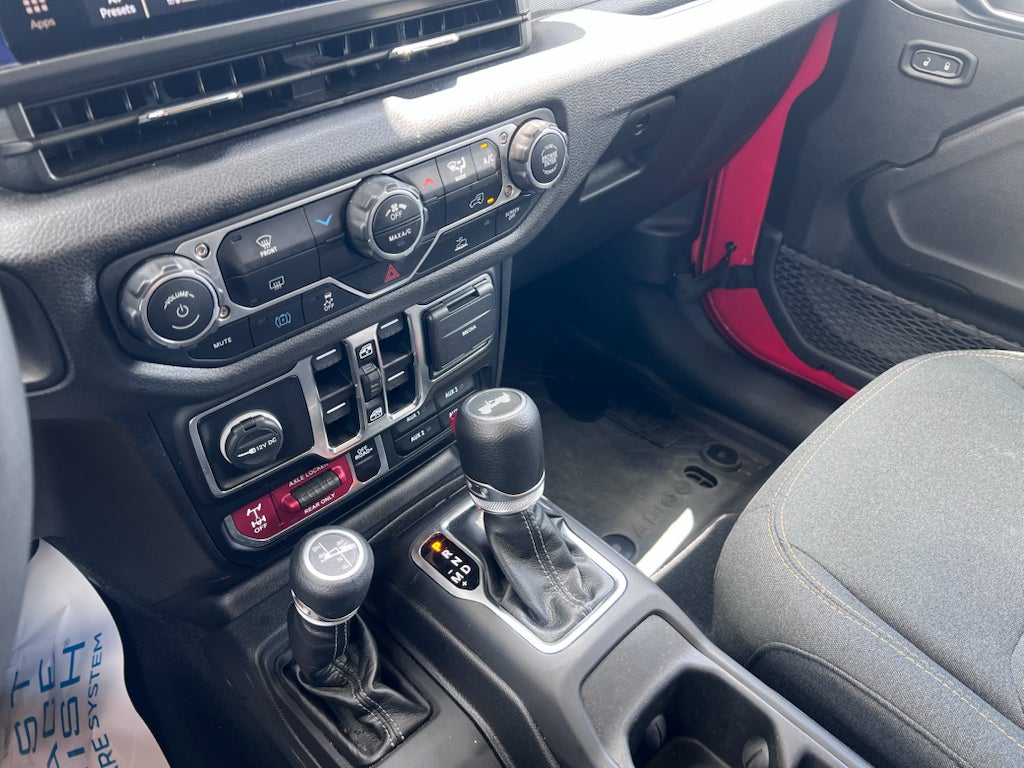 2025 Jeep Wrangler 4xe Willys