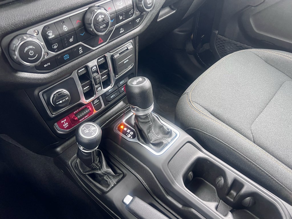 2025 Jeep Wrangler 4xe Willys