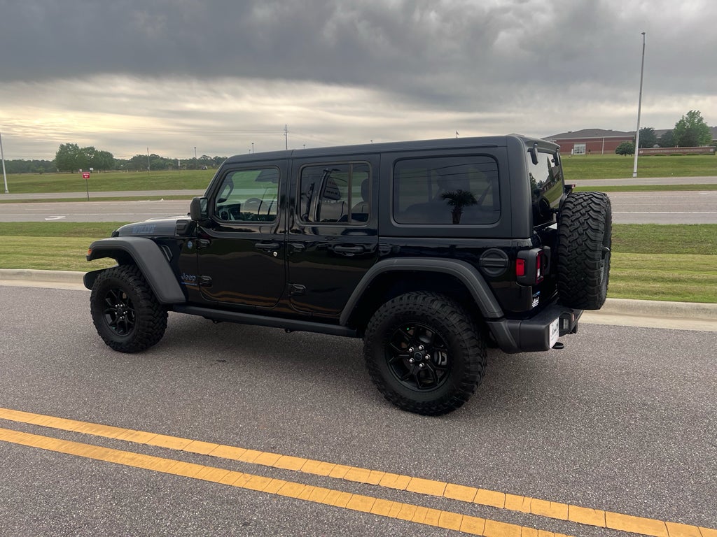 2025 Jeep Wrangler 4xe Willys