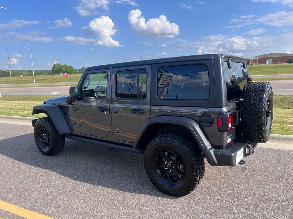 2025 Jeep Wrangler 4xe Willys