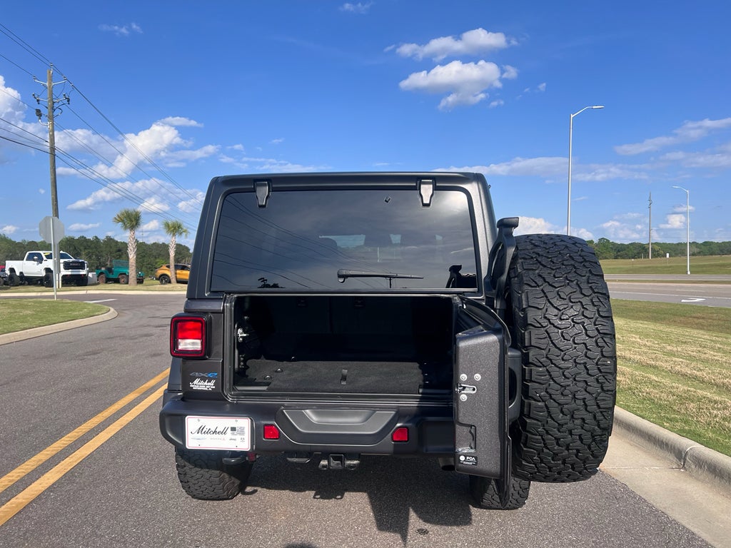 2025 Jeep Wrangler 4xe Willys