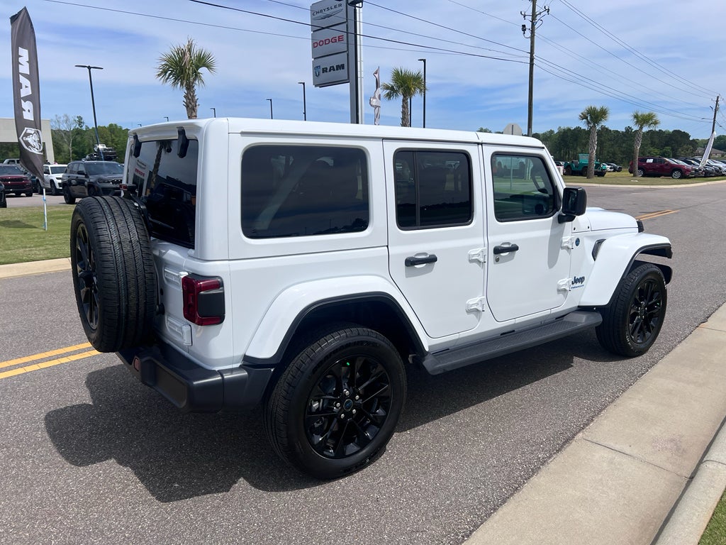 2025 Jeep Wrangler 4xe Sahara