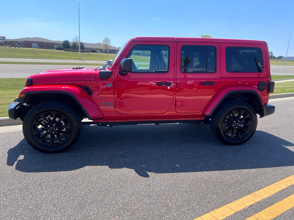 2025 Jeep Wrangler 4xe Sahara 4xe