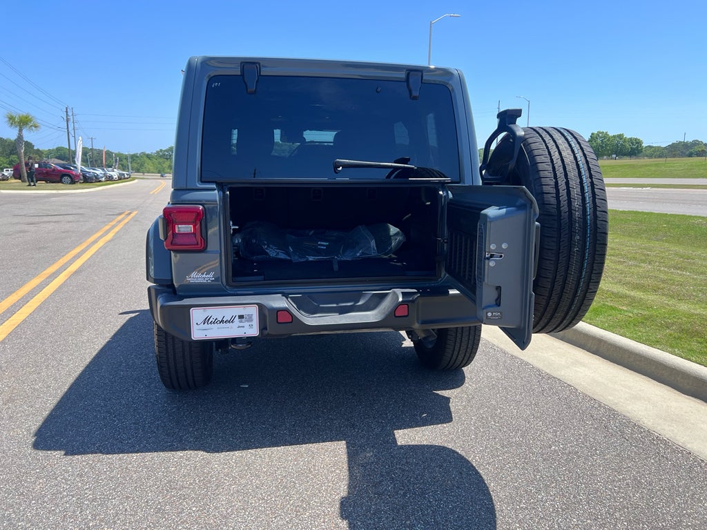 2025 Jeep Wrangler 4xe Sahara 4xe