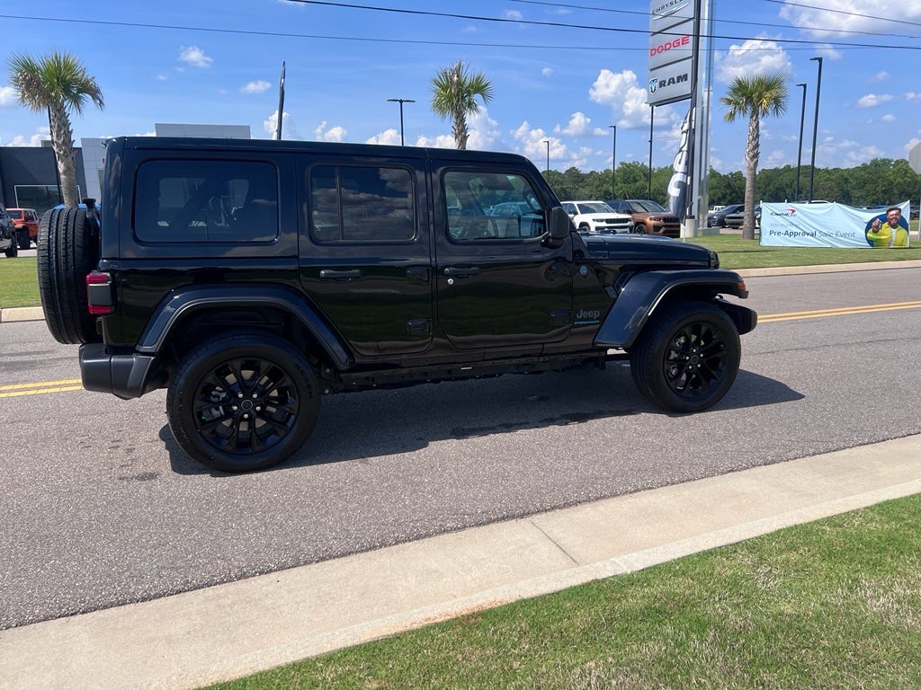 2025 Jeep Wrangler 4xe Sahara 4xe