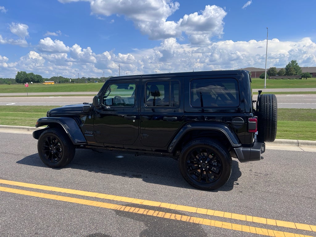 2025 Jeep Wrangler 4xe Sahara 4xe