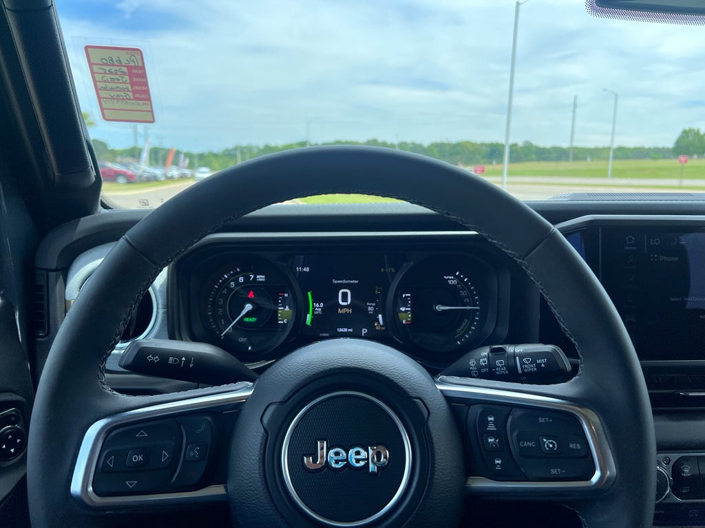 2025 Jeep Wrangler 4xe Sahara