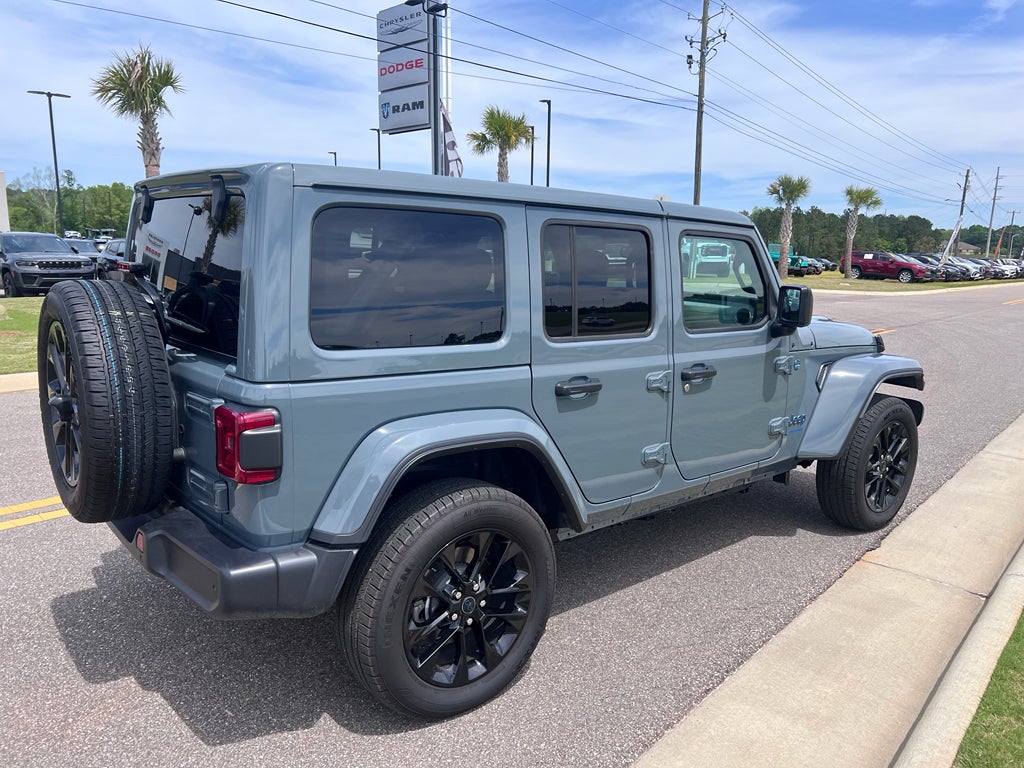2025 Jeep Wrangler 4xe Sahara