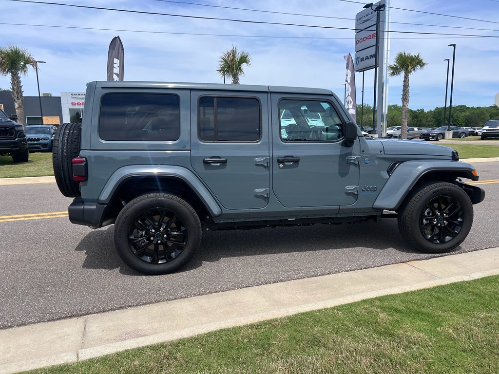 2025 Jeep Wrangler 4xe Sahara