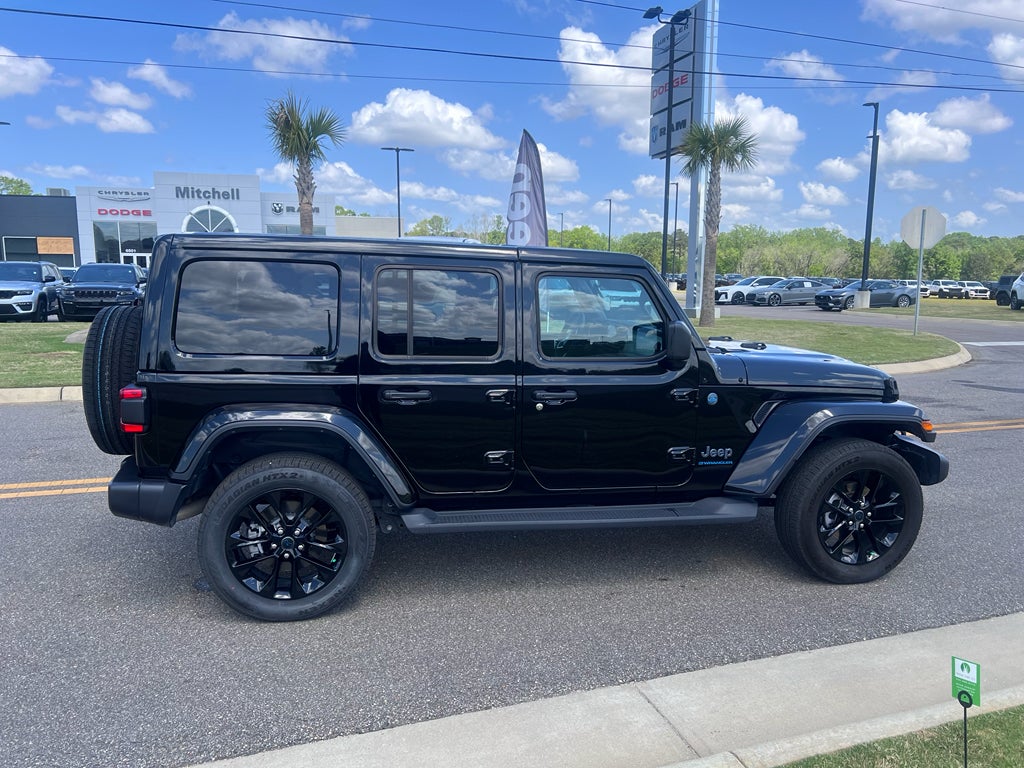 2025 Jeep Wrangler 4xe Sahara