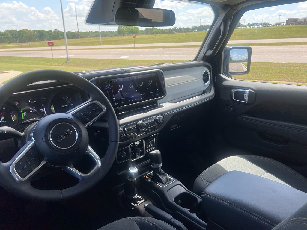 2025 Jeep Wrangler 4xe Sahara