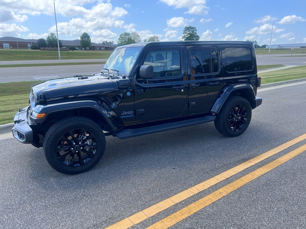2025 Jeep Wrangler 4xe Sahara