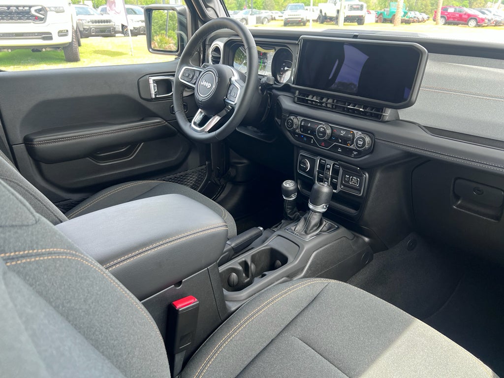 2025 Jeep Wrangler 4xe Sahara