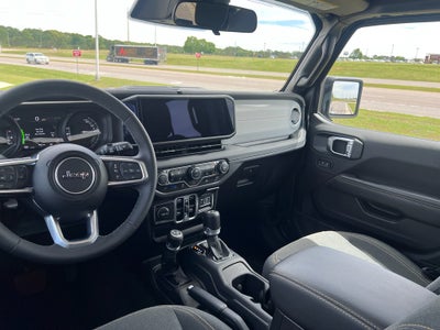 2025 Jeep Wrangler 4xe Sahara