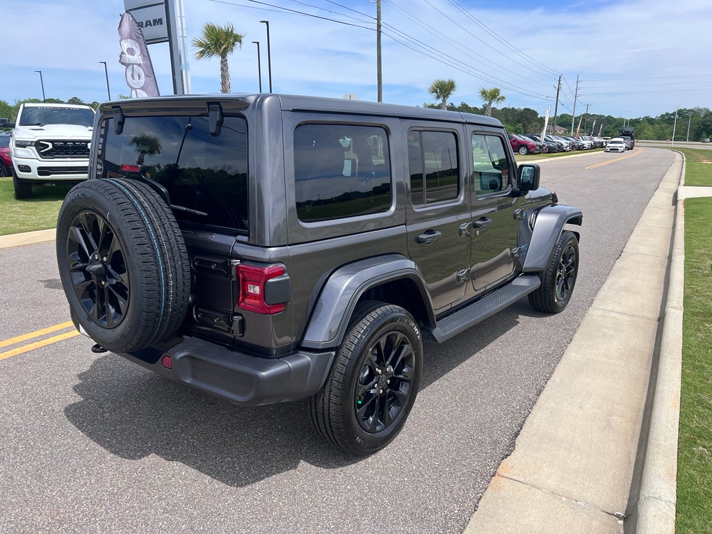 2025 Jeep Wrangler 4xe Sahara