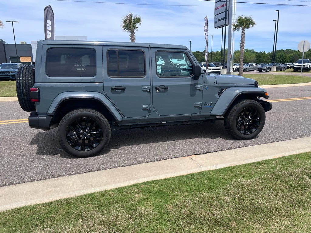 2025 Jeep Wrangler 4xe Sahara